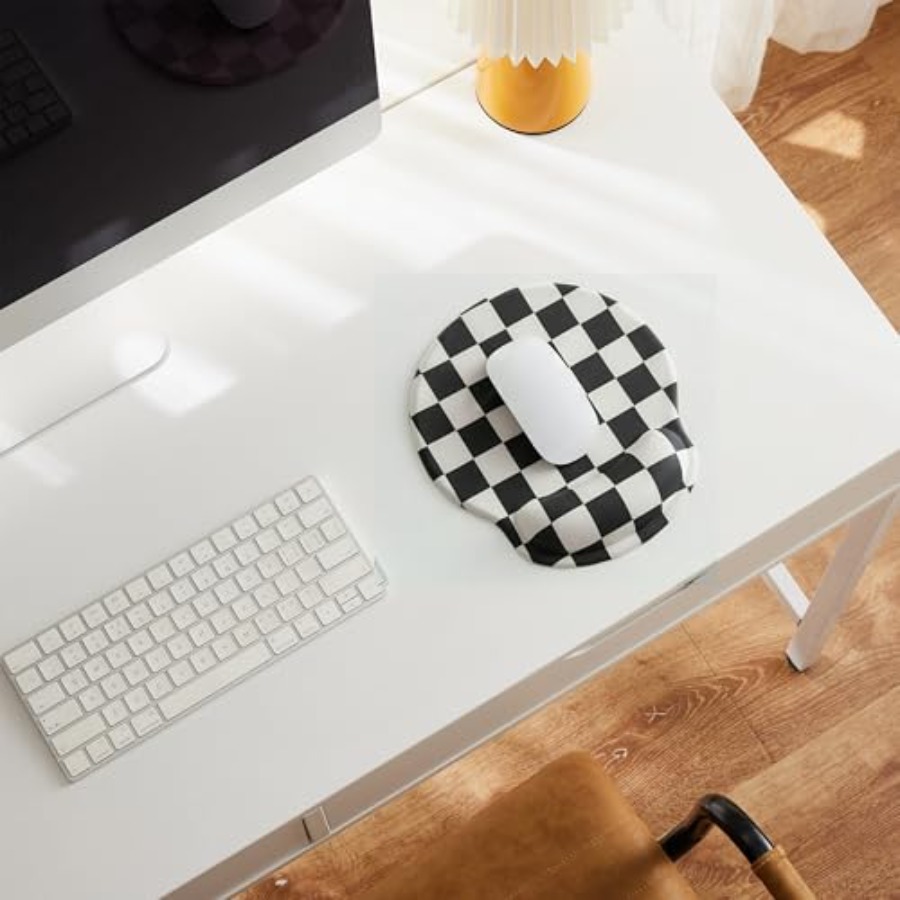 White Checkered Mouse Pad with - Laptop Accessories For Wrist Support บทวิจารณ์และราคา