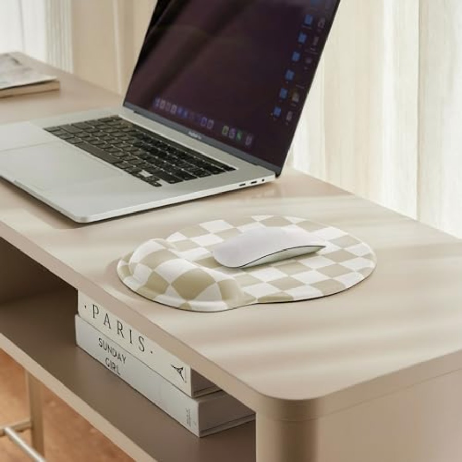 White Checkered Mouse Pad with - Laptop Accessories For Wrist Support บทวิจารณ์และราคา